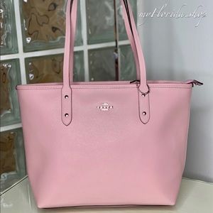 Coach Bags - 🔥SALE🔥COACH CITY TOTE Coach Bags - 🔥SALE🔥COACH CITY TOTE